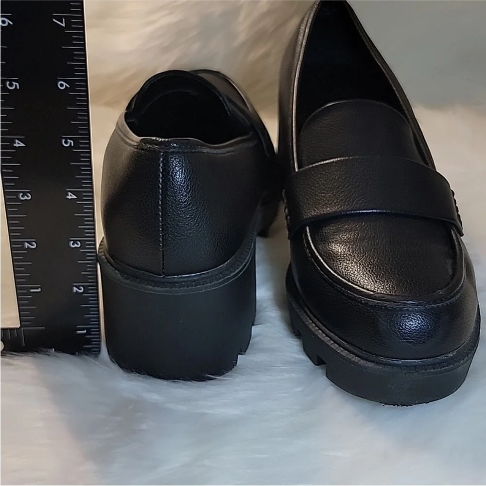 DOLCE VITA Black Neeka Lug‎ Loafer Chunky Heel Maryjane Sz 9 1/2 9.5 Preppy Fall